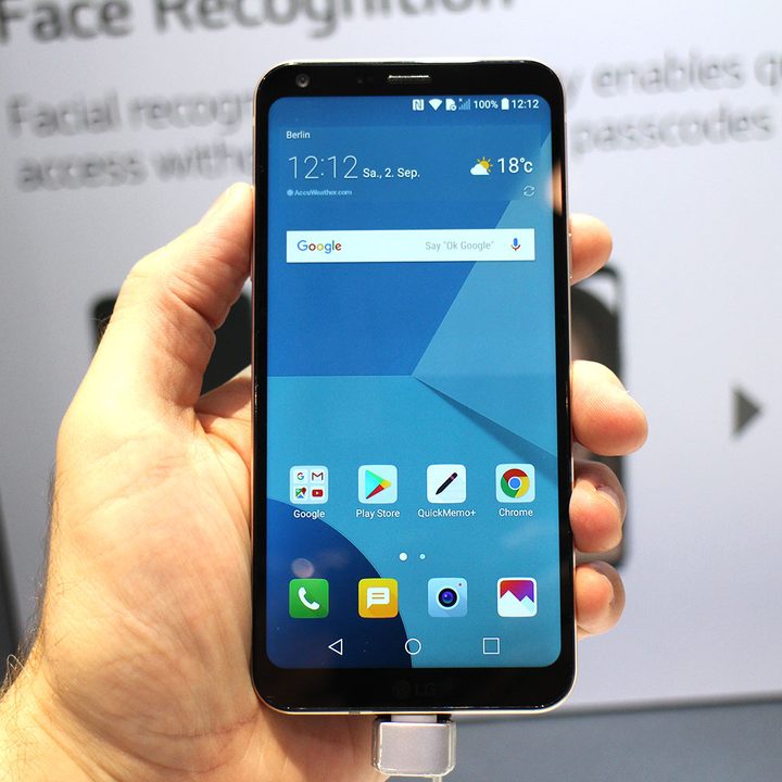 LG Q6 review home