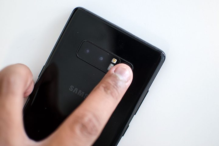 Samsung Galaxy Note 8 review fingerprint scan