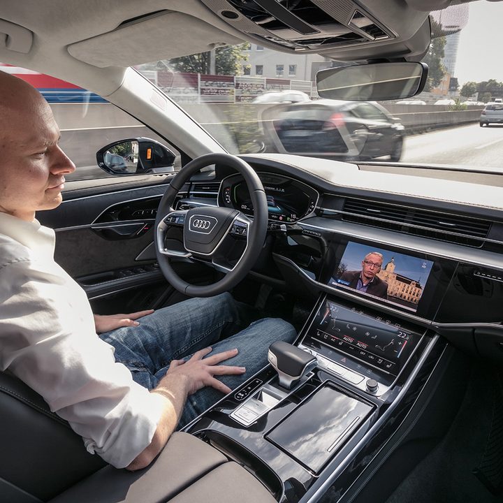 Audi A8 LCD screen