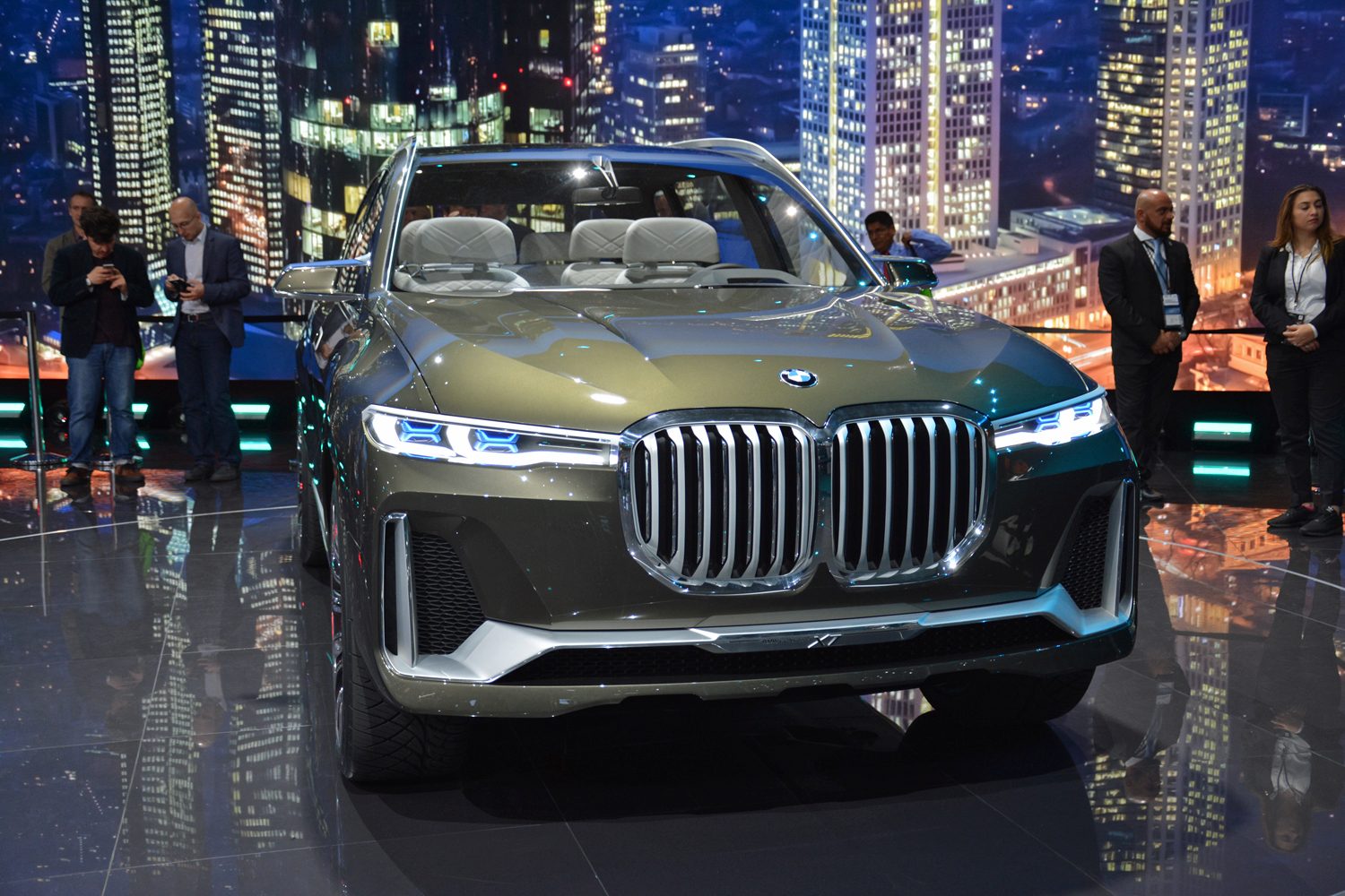 BMW Concept X7
