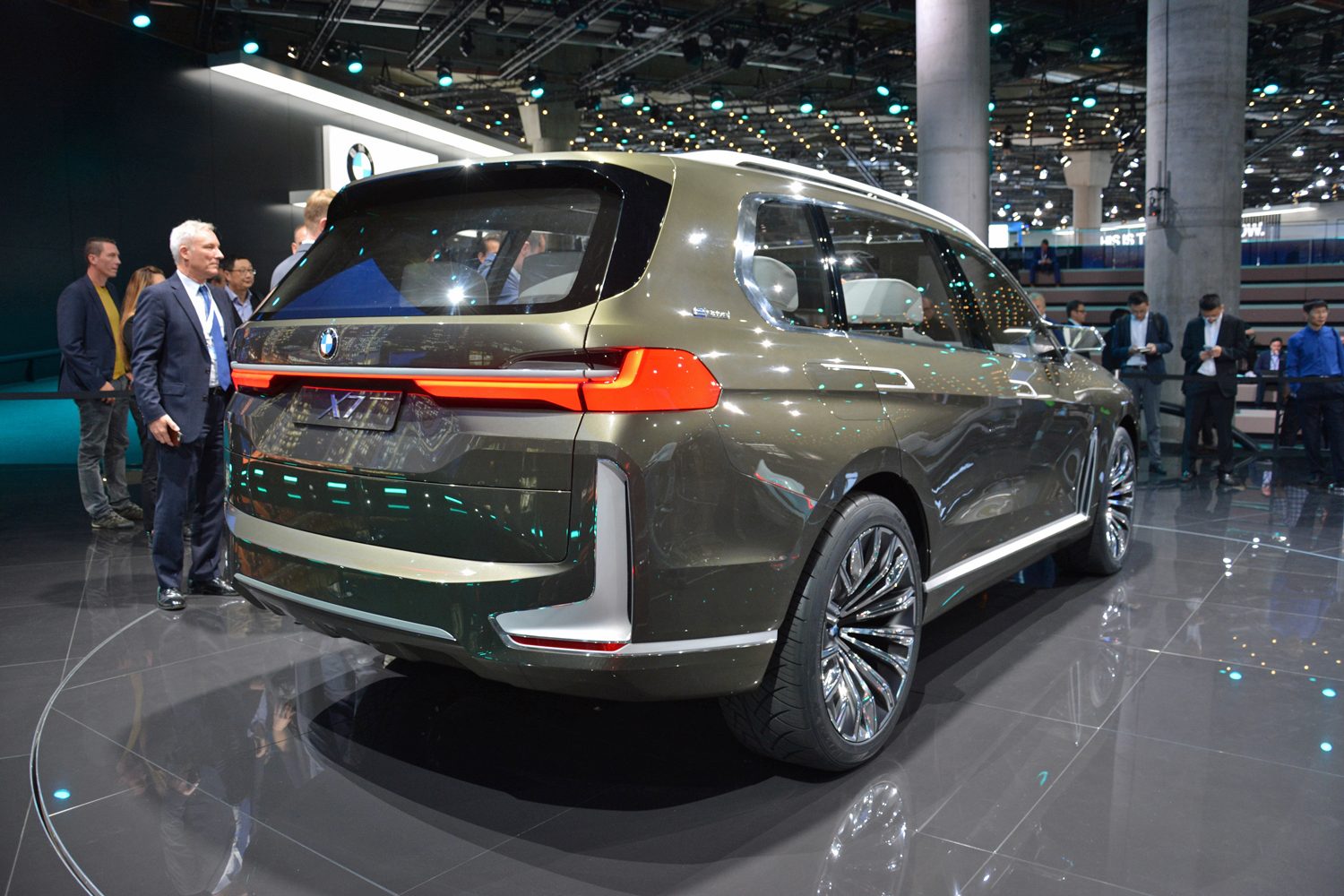 BMW Concept X7