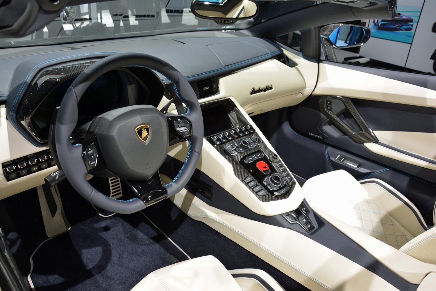 Lamborghini Aventador S Roadster