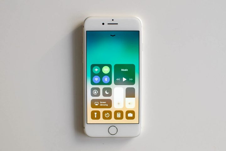 Apple iPhone 8 review quick settings