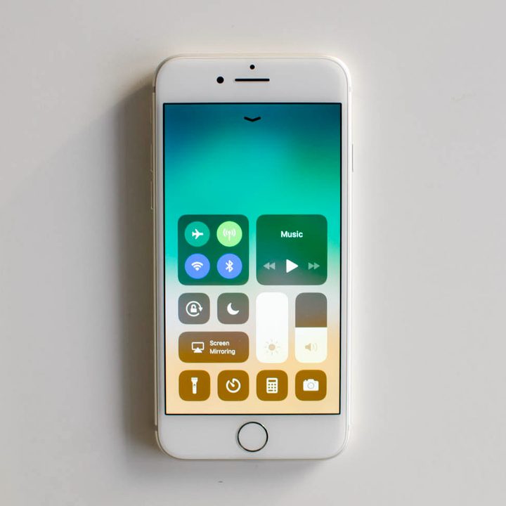 Apple iPhone 8 review quick settings