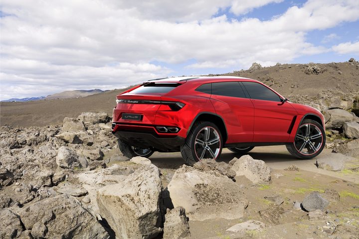 Electric Lamborghini Urus Concept