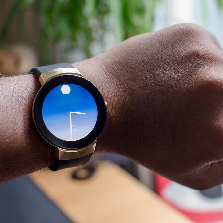 Movado Connect wrist color