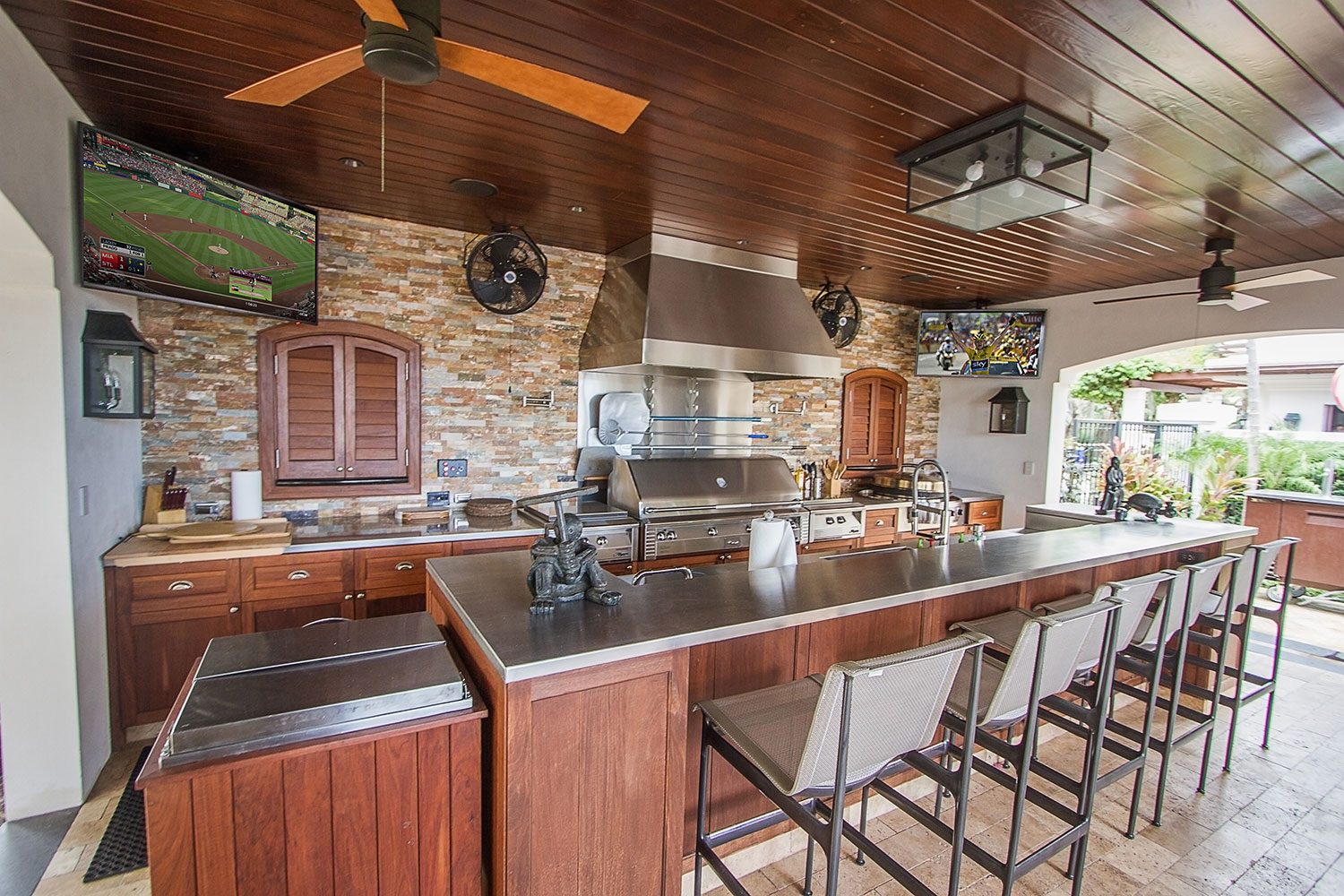 AHT &ldquo;Ultimate Miami Beach Home&rdquo;