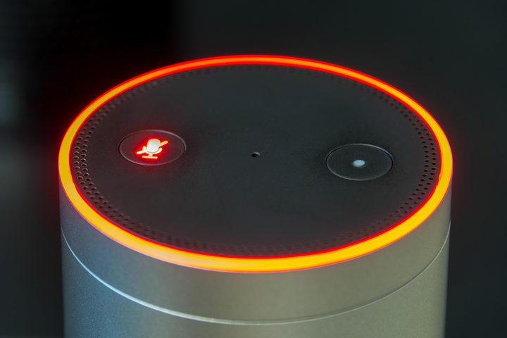Amazon Echo Plus review aux plugged in
