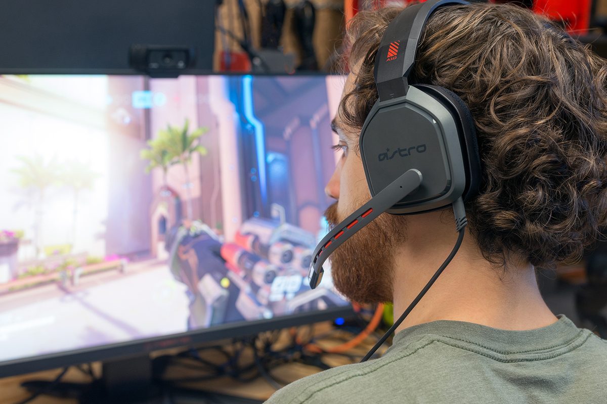Astro A10 review