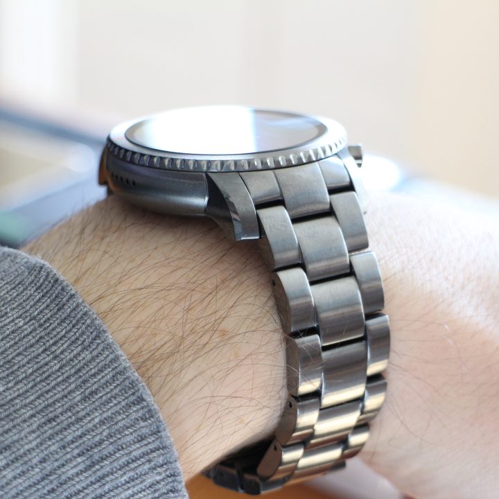 fossil q explorist review 8