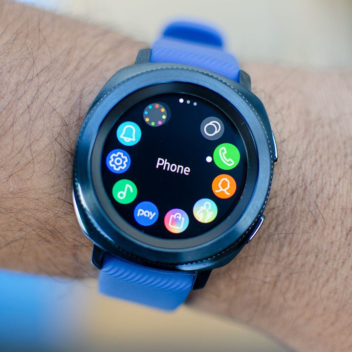 Samsung Gear Sport review phone
