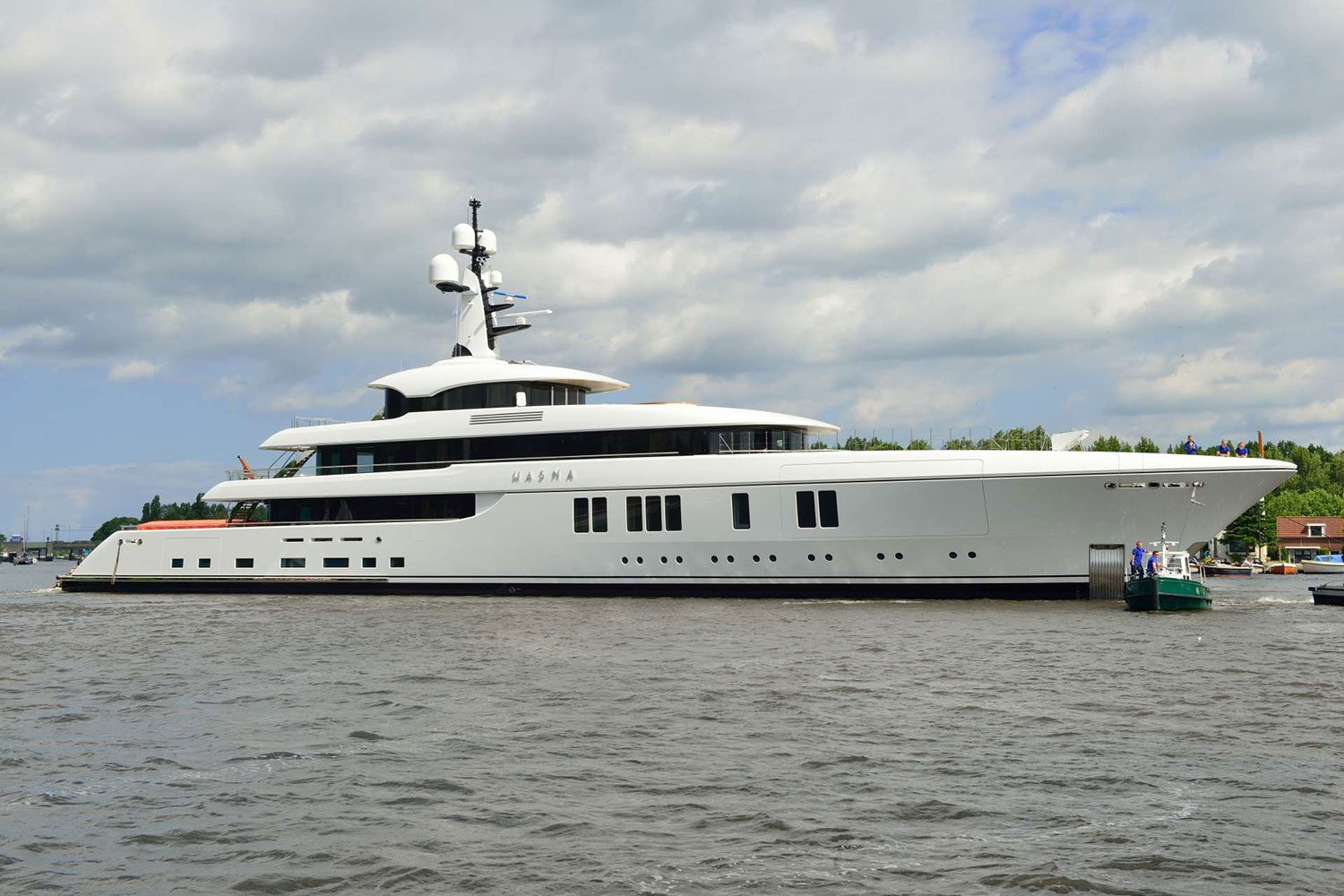 The Ultimate Crestron SuperYacht: AHT Marine &ldquo;Hasna&rdquo;
