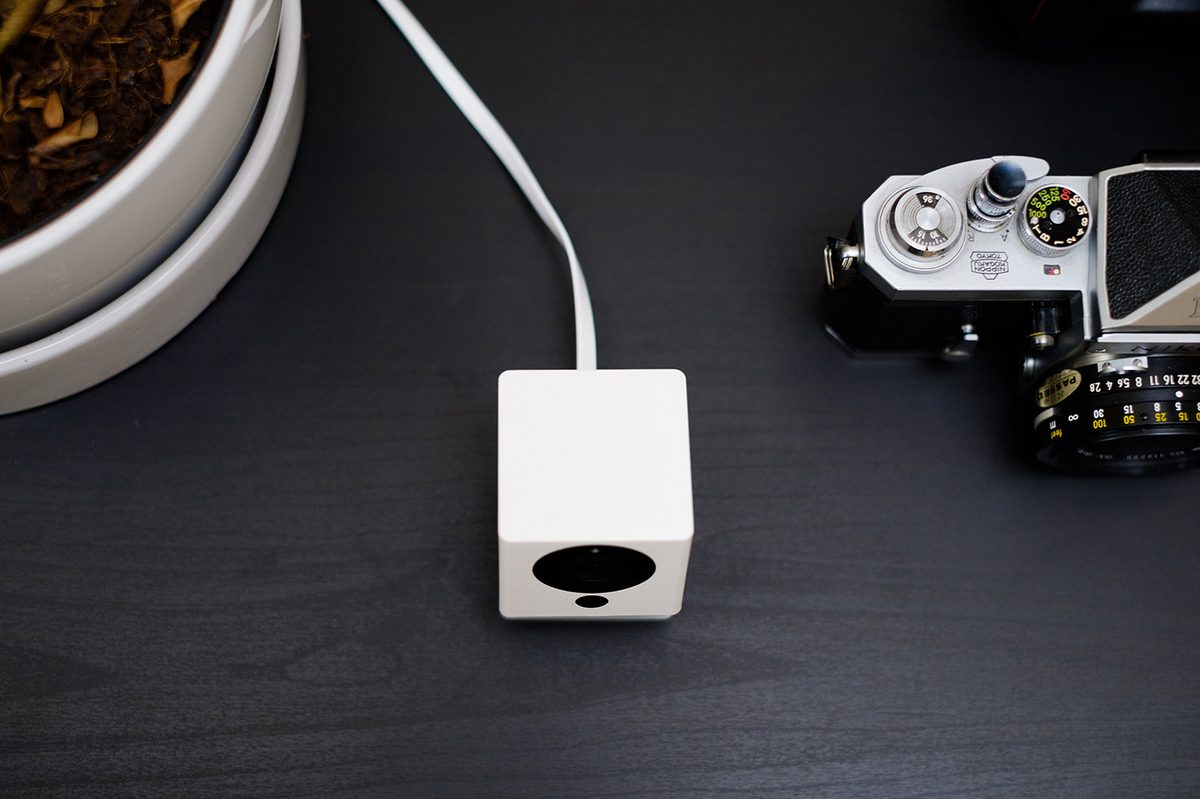 WyzeCam hands-on review top