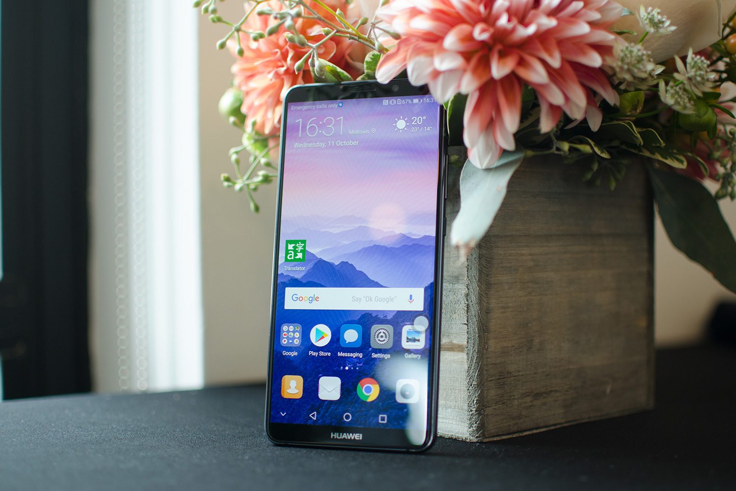Huawei Mate 10 and 10 plus review full flowers