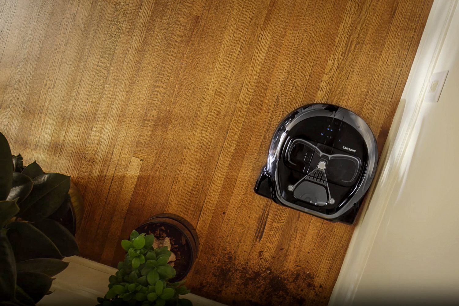 samsung star wars vacuum powerbot vr7000 014114