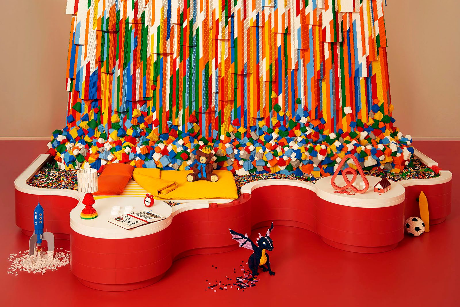airbnb lego house giveaway 2017 09 07 hero 02 0022 v6 f1 2