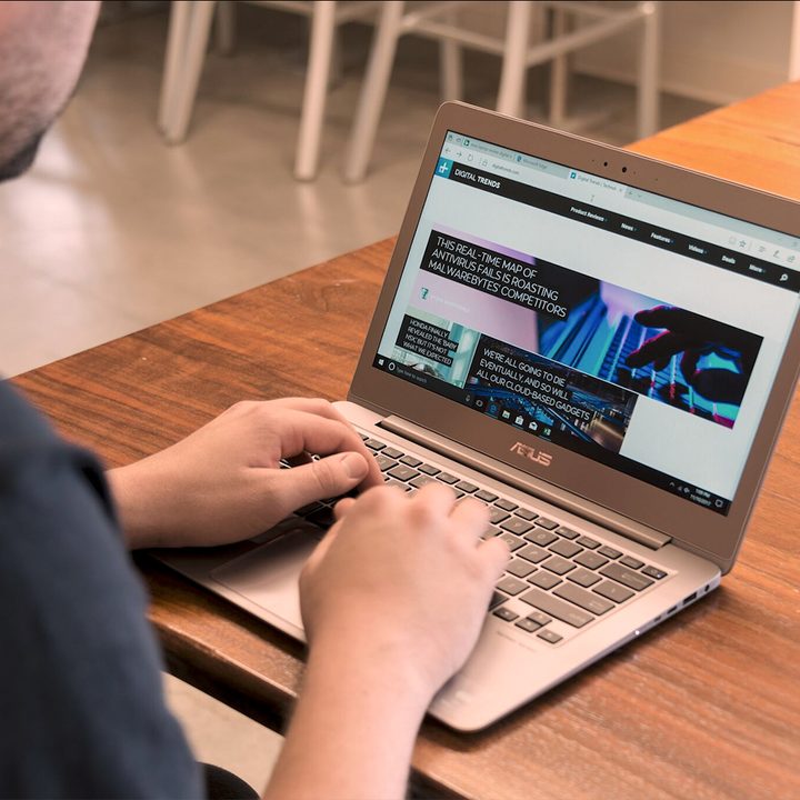 Asus Zenbook UX330UA