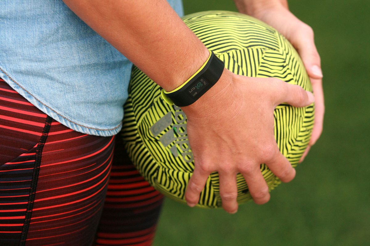 Garmin Vivosport review side 2