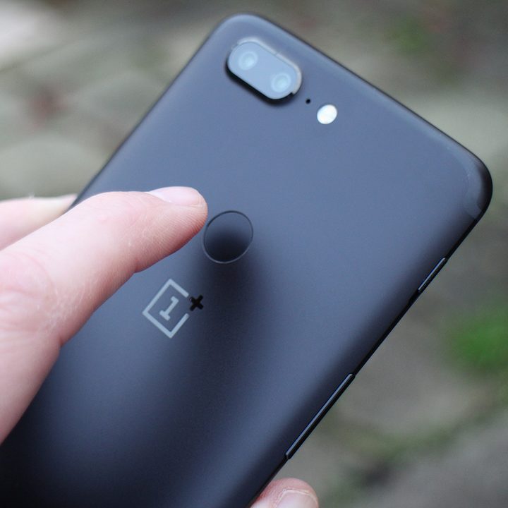 oneplus 5t review fingerprint