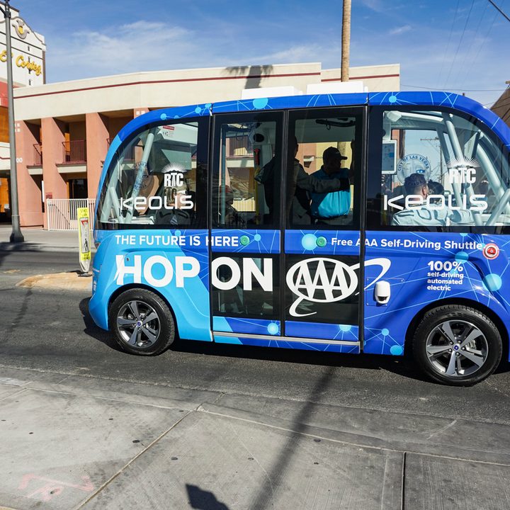 self driving bus crash vegas account 14980