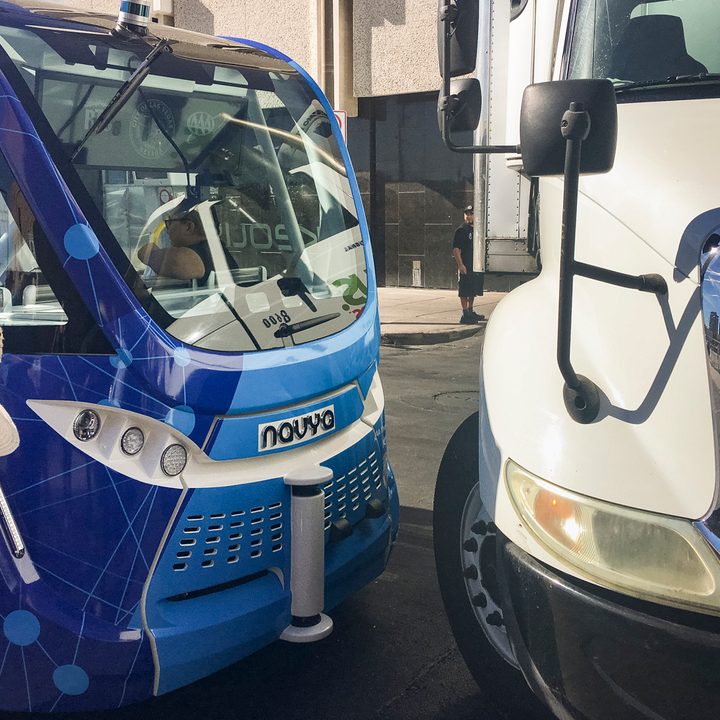 self driving bus crash vegas account 14984