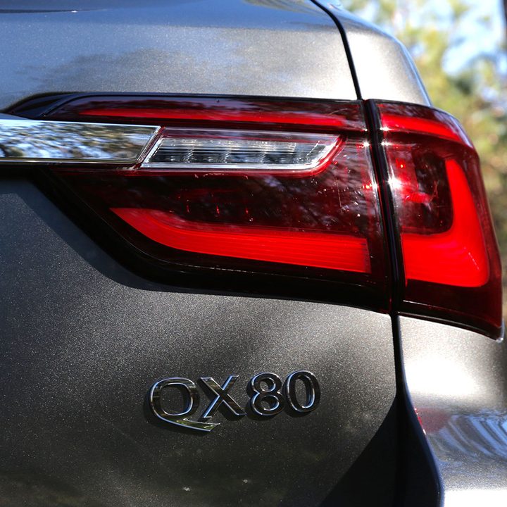 2018 Infiniti QX80 Review