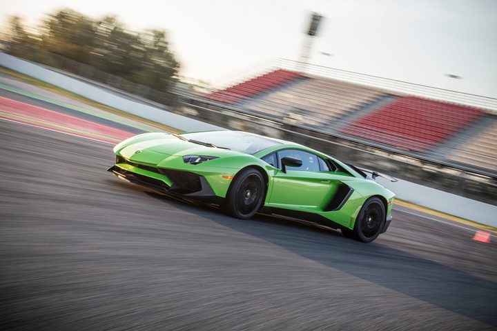 Lamborghini Aventador LP750-4 Superveloce