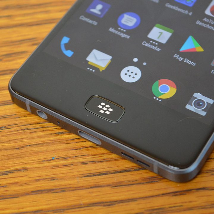 BlackBerry Motion review
