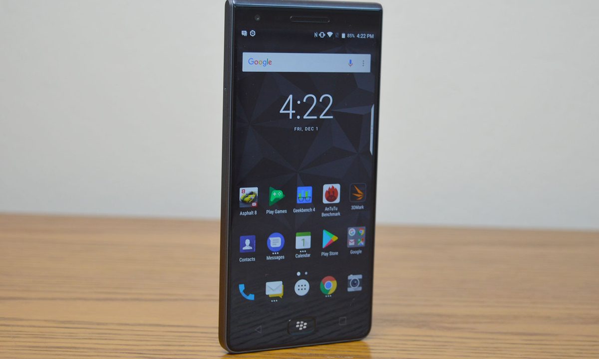 BlackBerry Motion review