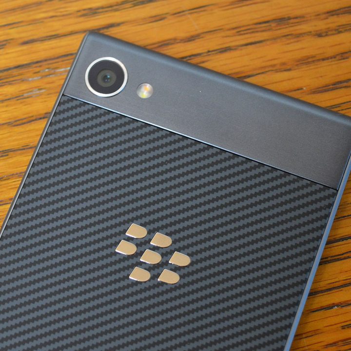 BlackBerry Motion review