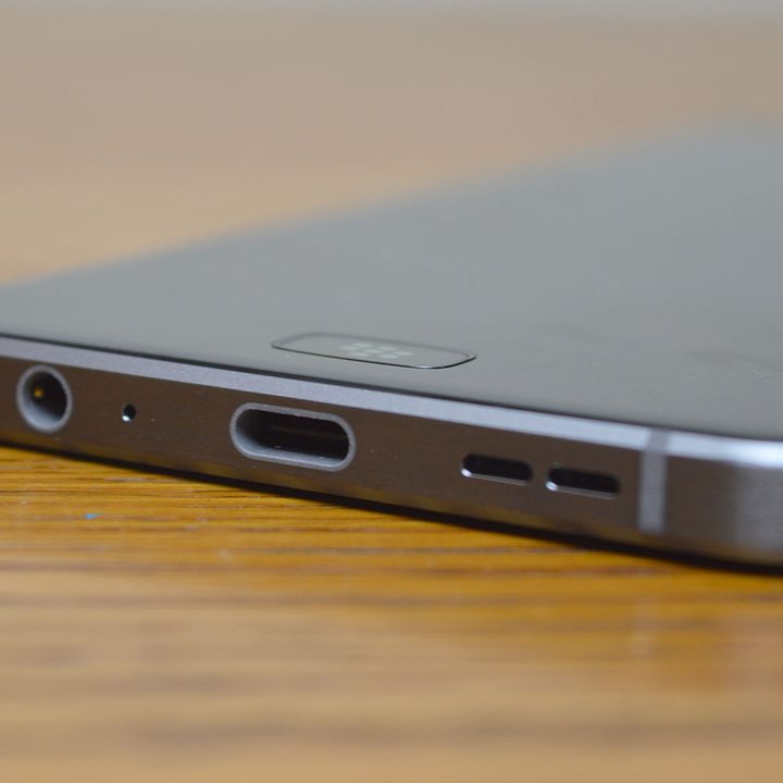 BlackBerry Motion review