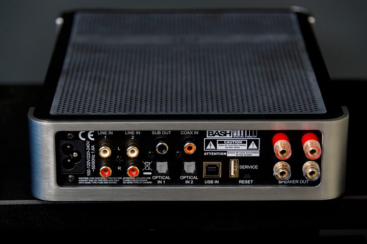 Elac Integrated Amplifier review rear jacks
