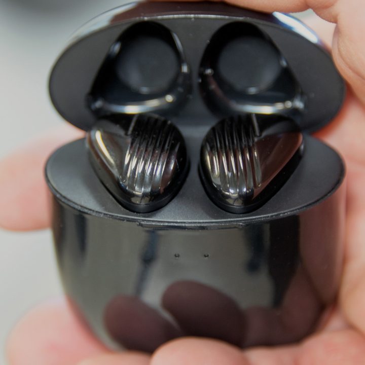 Optoma BeForce BE Free8 review in case