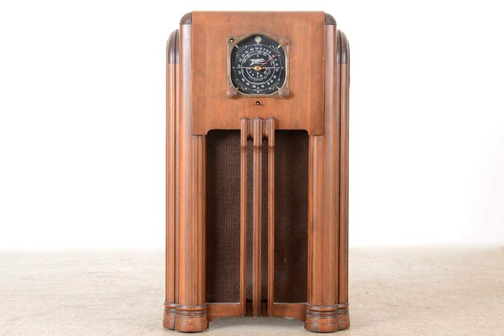 console radio