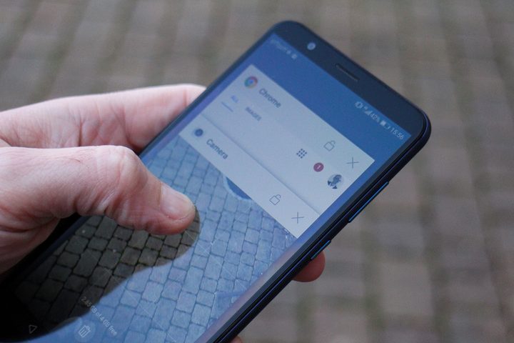 honor 7x review app close