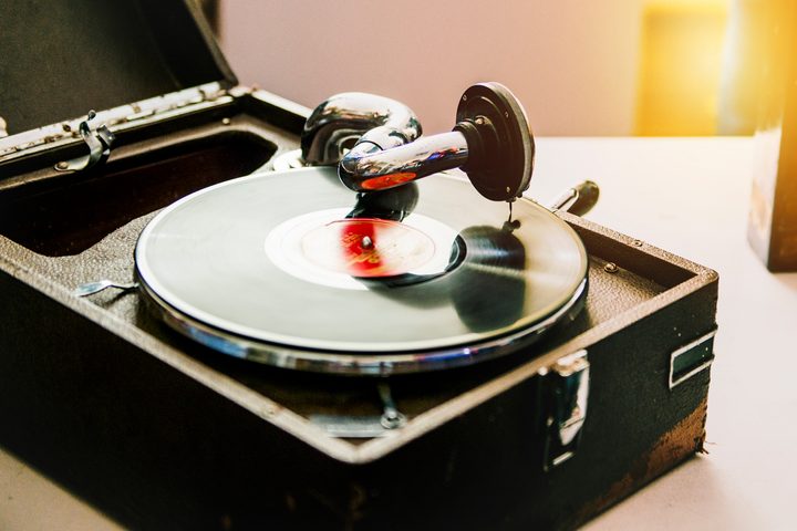 vintage-record-player