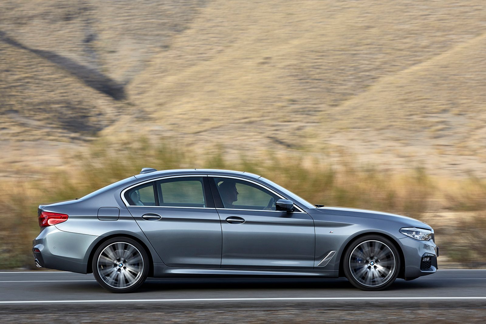 bmw reintroduces diesel powered 5 series 2018  15