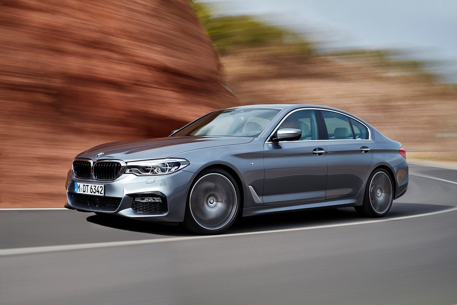 bmw reintroduces diesel powered 5 series 2018  17