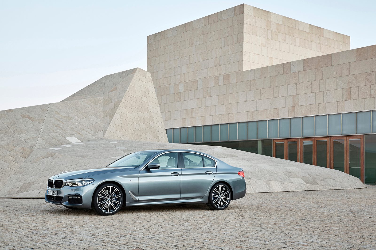 bmw reintroduces diesel powered 5 series 2018