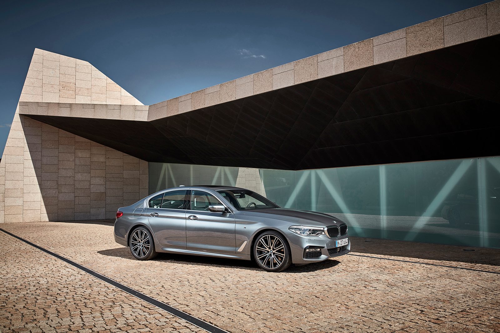 bmw reintroduces diesel powered 5 series 2018  9