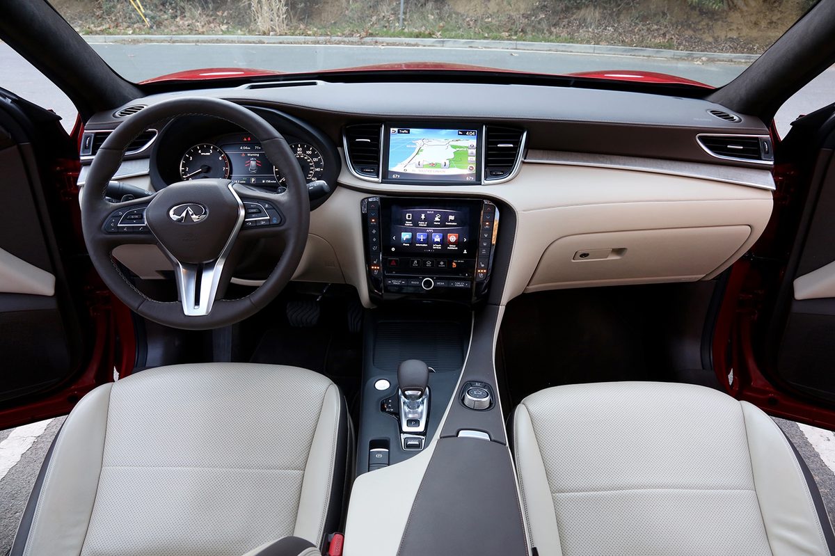 2019 Infiniti QX50 first drive review front seats