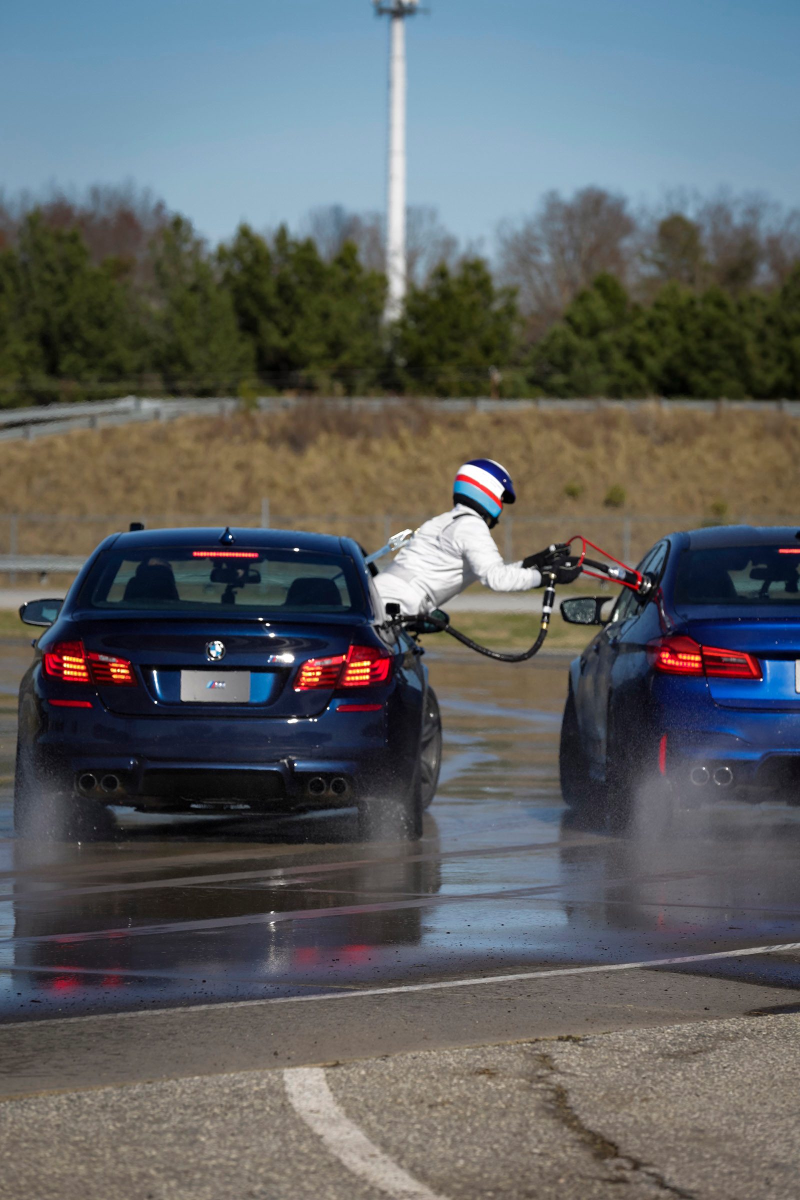 bmw sets two guinness world records drifting sideways for 2325 miles record  longest drift with 2018 m5 11