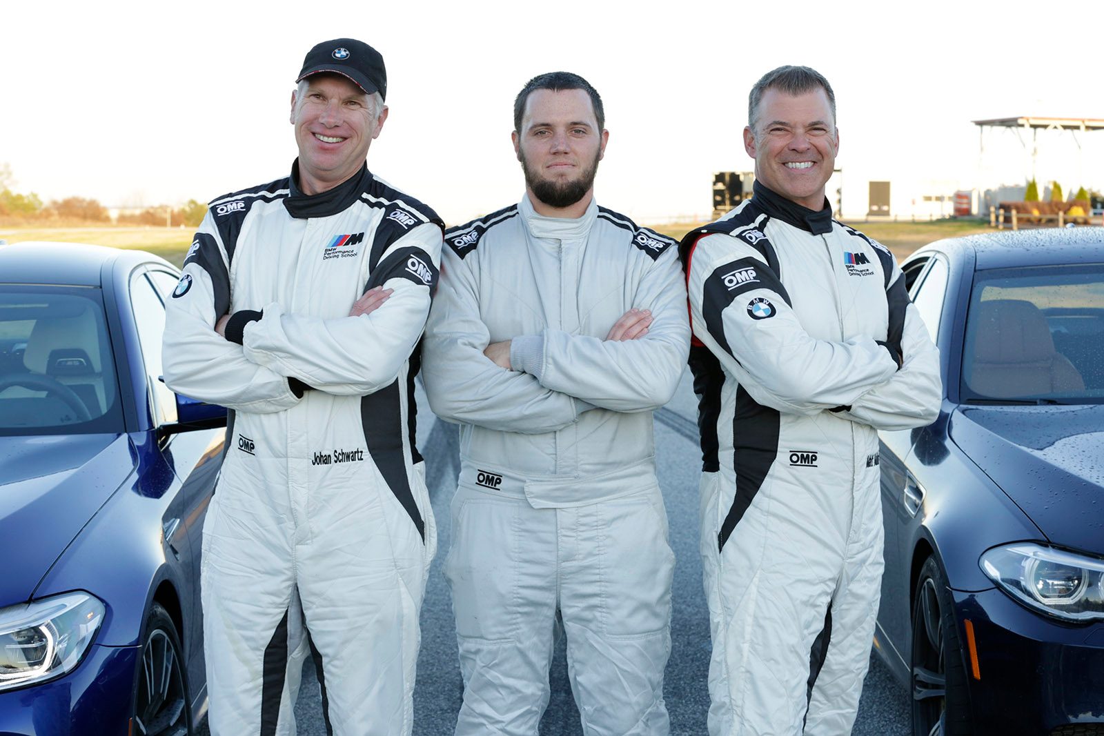 bmw sets two guinness world records drifting sideways for 2325 miles record  longest drift with 2018 m5 16