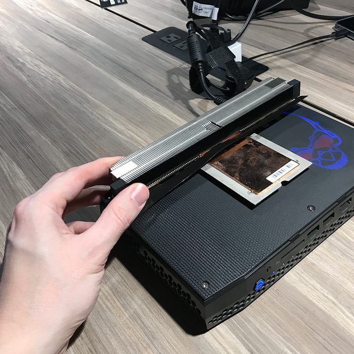 Intel Hades Canyon NUC