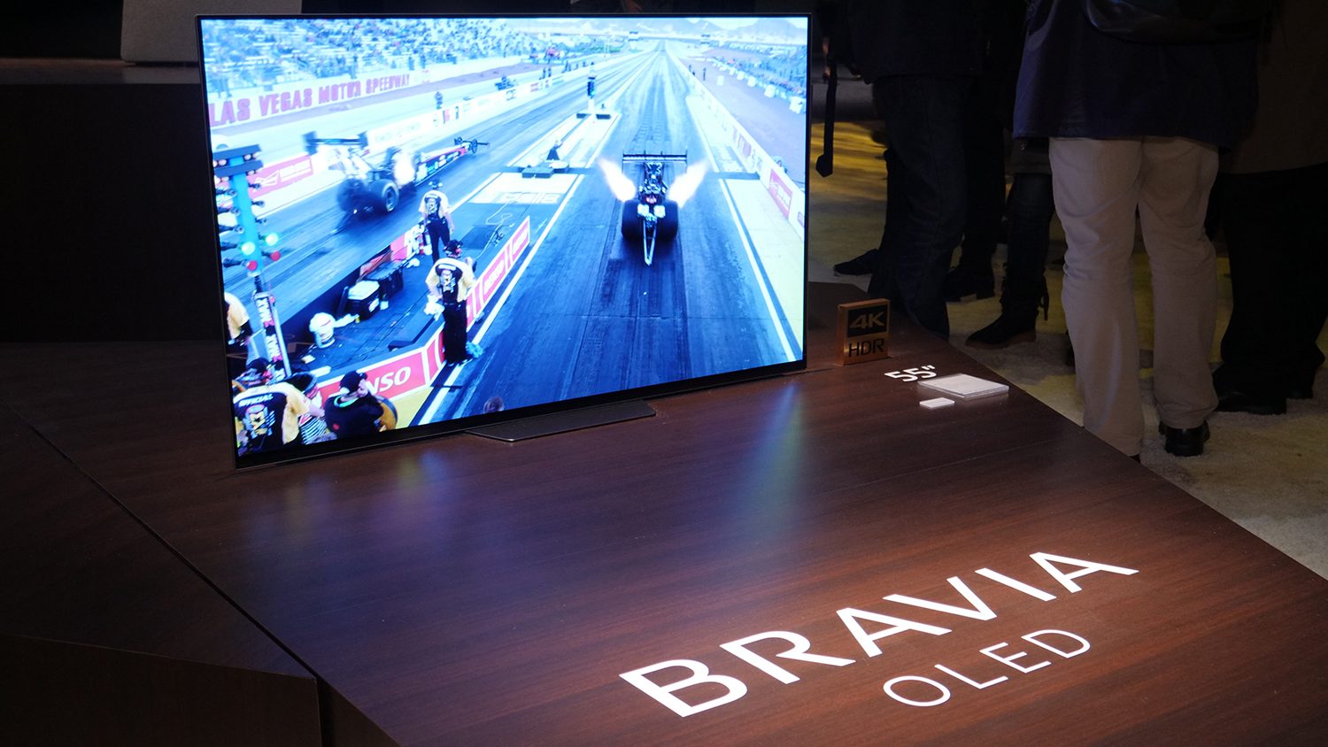 sony 85 inch 8k hdr tv 10000 nit a8f oled hands on series ces 2018 3