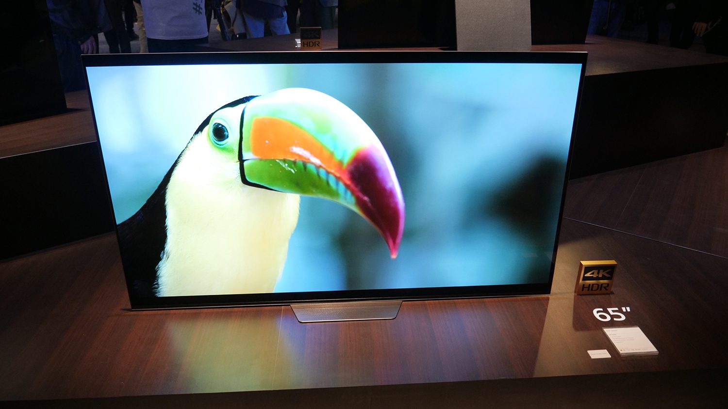 sony 85 inch 8k hdr tv 10000 nit a8f oled hands on series ces 2018 4