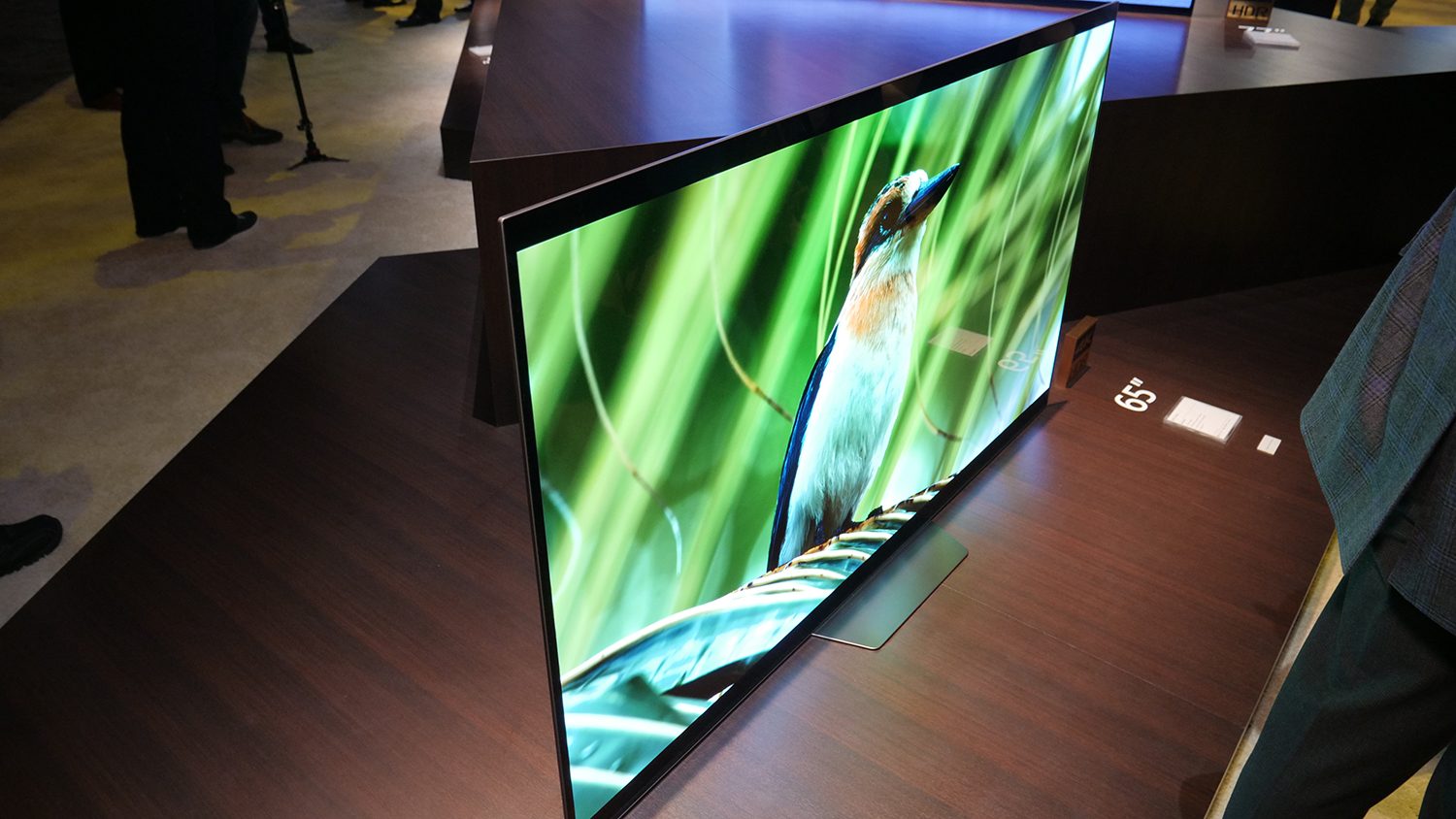 sony 85 inch 8k hdr tv 10000 nit a8f oled hands on series ces 2018 5