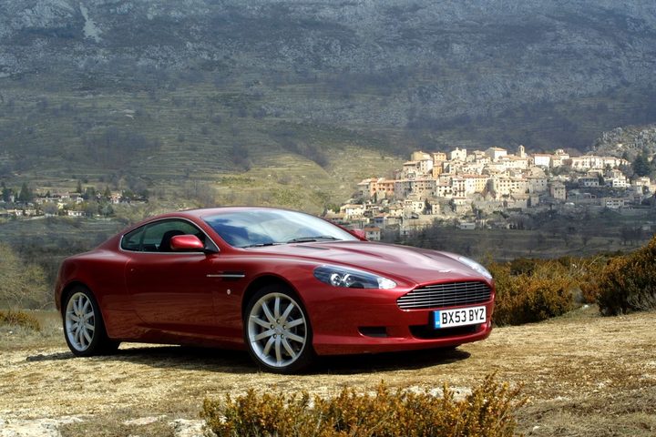 Aston Martin DB9