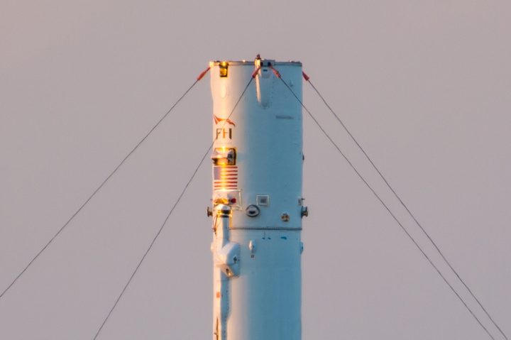 spacex falcon heavy center core