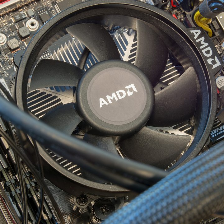 AMD Ryzen 5 2400G & Ryzen 3 2200G Review fan